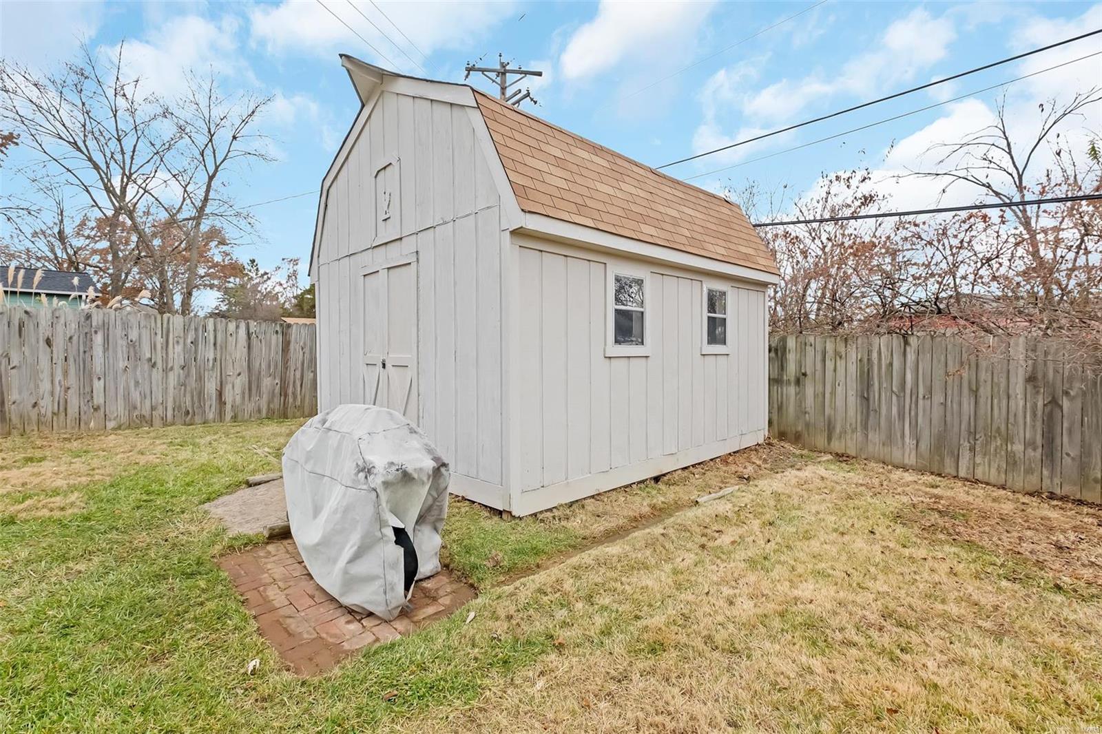 611 Barton Lane Ballwin, MO 63021 - Photo 22 of 27 Gallery Image 22