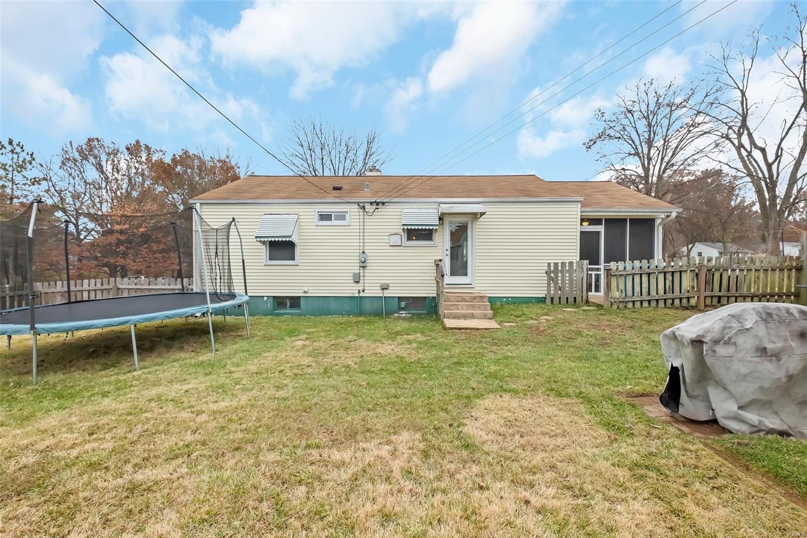 611 Barton Lane Ballwin, MO 63021 - Photo 23 of 27 Gallery Image 23