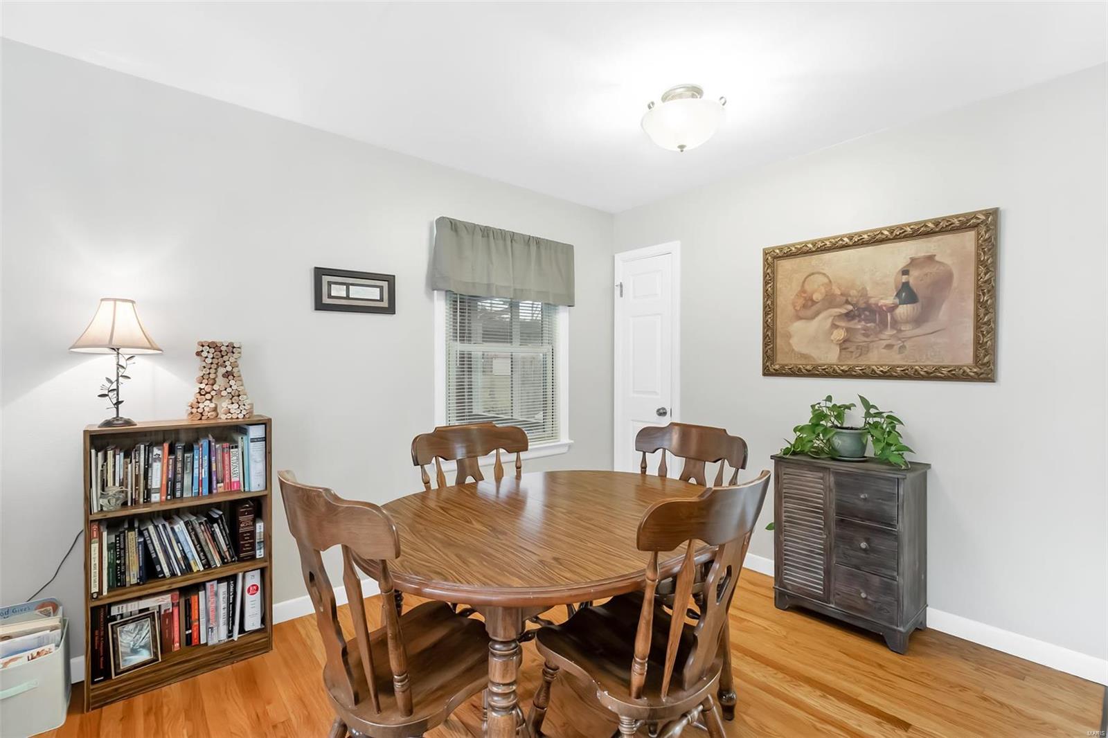 611 Barton Lane Ballwin, MO 63021 - Photo 6 of 27 Gallery Image 6