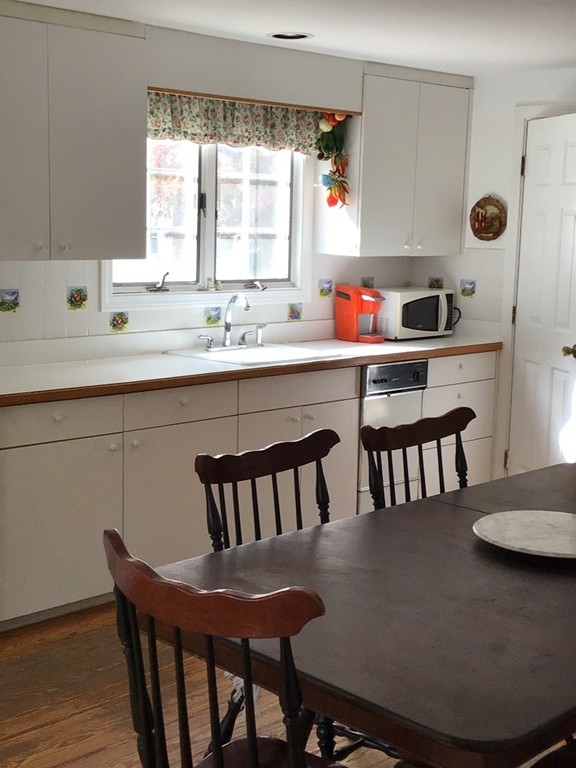 14 Pine Street Wareham, MA 02571 - Photo 3 of 12 Gallery Image 3