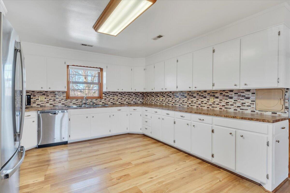 830 Dexter Road Roanoke, VA 24019 - Photo 13 of 48 11-MIB07155