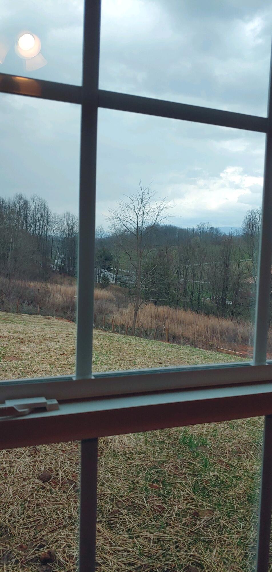 712 Pasture Ridge Road Piney Flats, TN 37686 - Photo 23 of 36 0227231553b_HDR