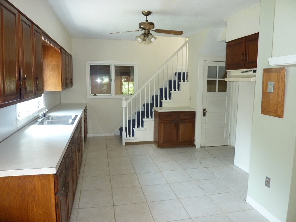 70 Monticello Avenue Springfield, MA 01109 - Photo 8 of 14 Gallery Image 8