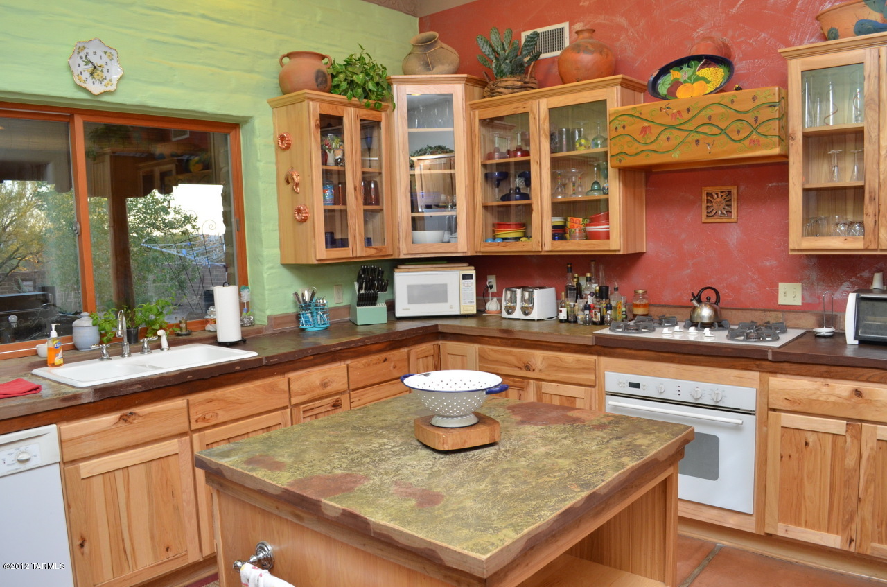 2525 West Glover Road Tucson, AZ 85742 - Photo 19 of 34