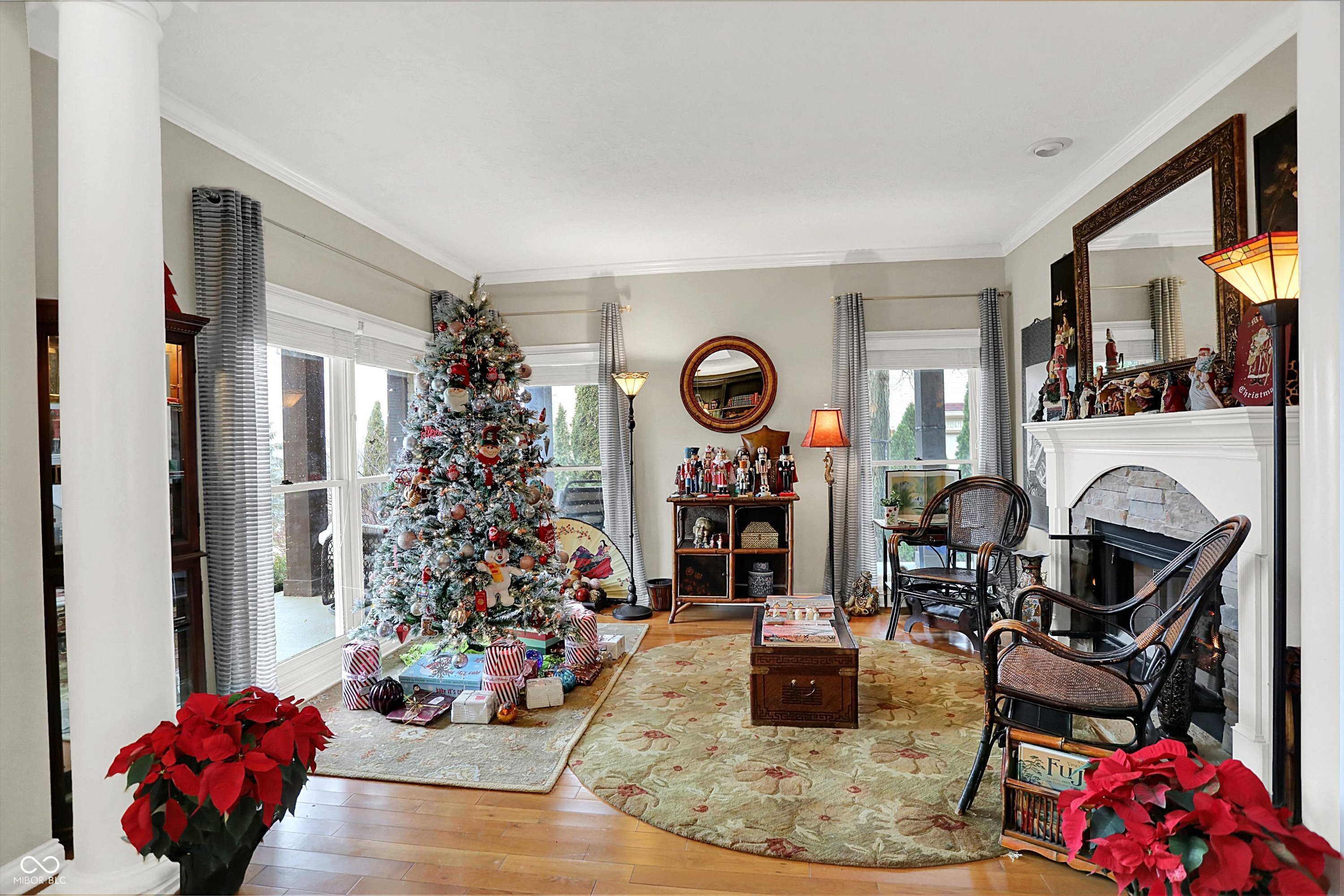 9986 Springstone Road Fishers, IN 46055 - Photo 2 of 32