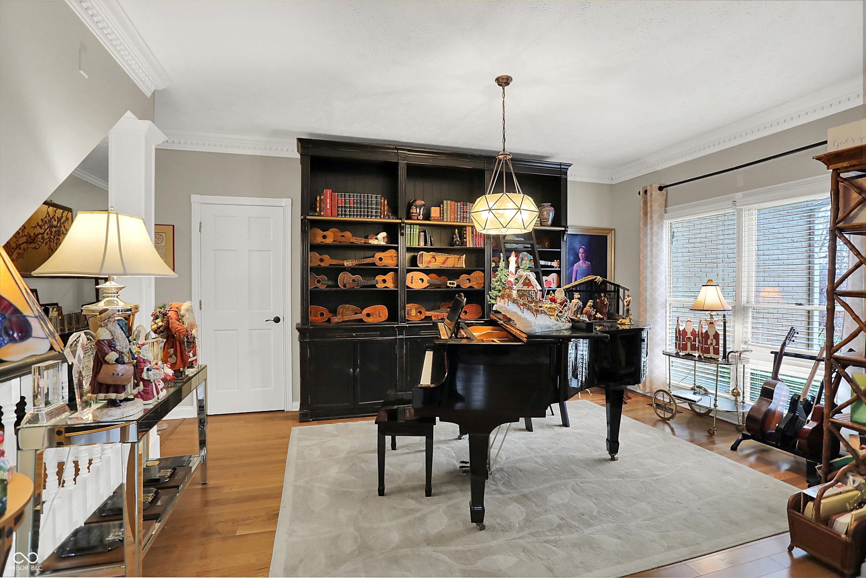 9986 Springstone Road Fishers, IN 46055 - Photo 4 of 32