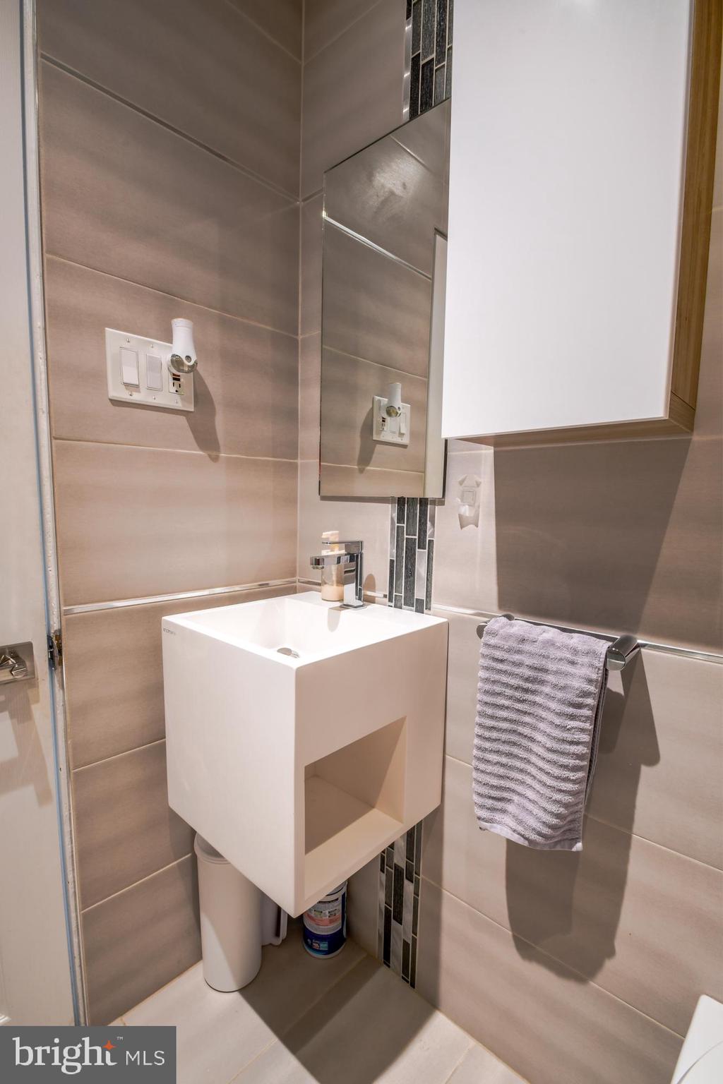 109 Glendale Road Exton, PA 19341 - Photo 12 of 38