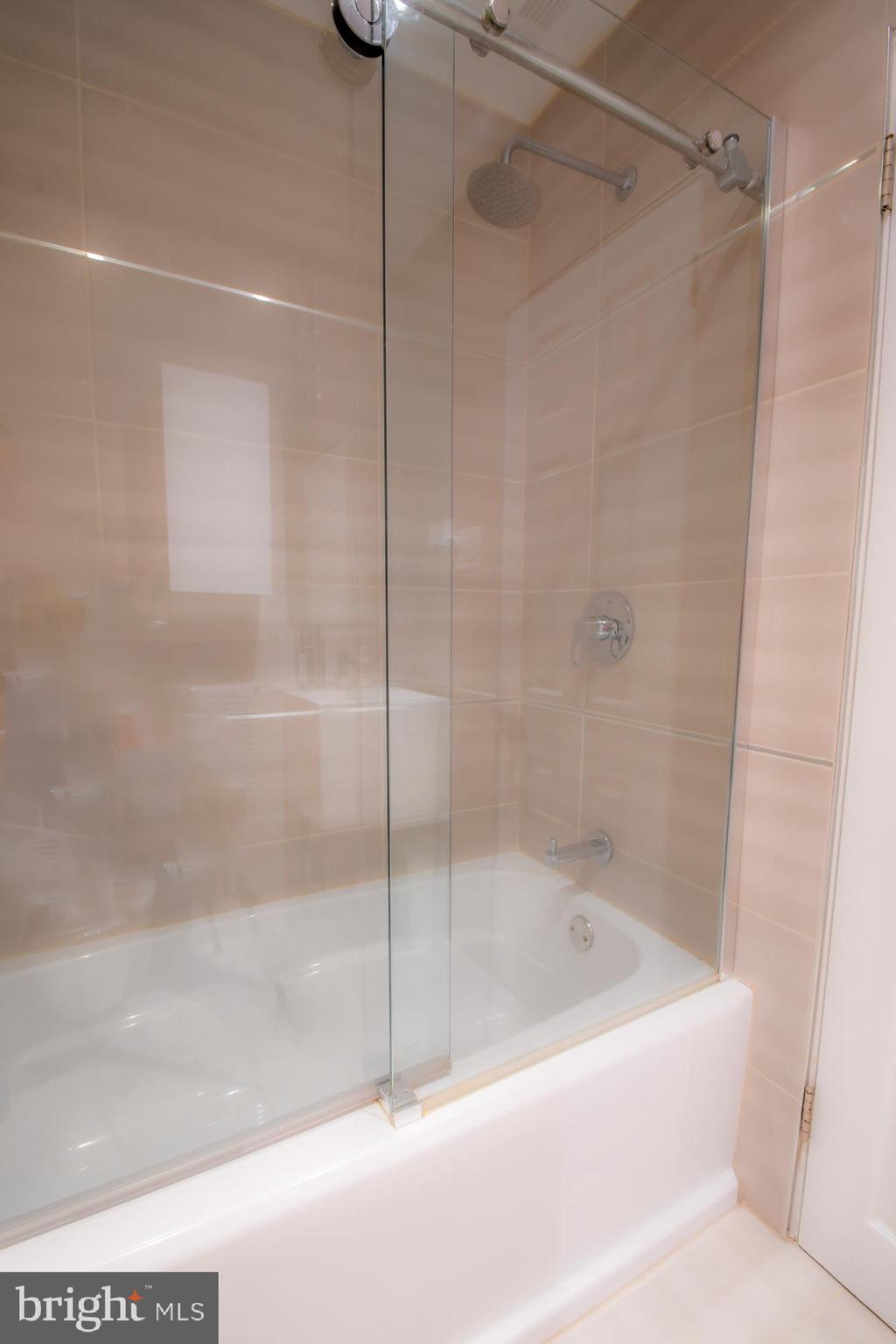 109 Glendale Road Exton, PA 19341 - Photo 13 of 38