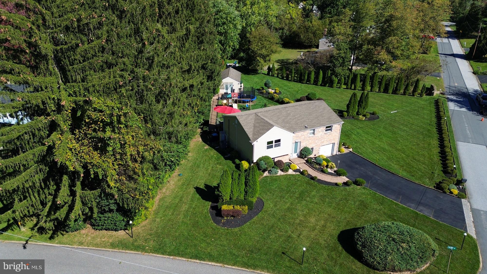 109 Glendale Road Exton, PA 19341 - Photo 3 of 38