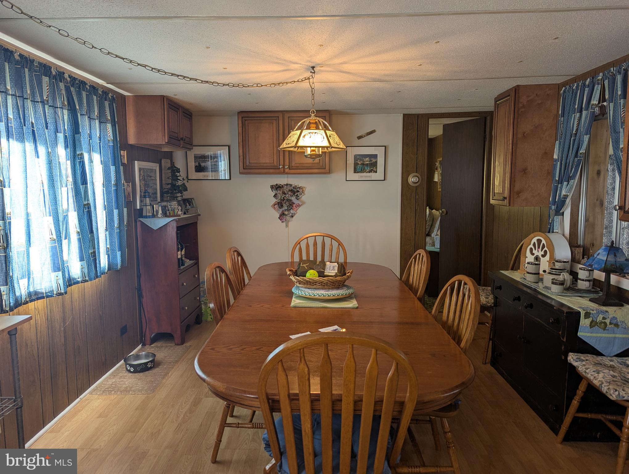 33501 Grape Street Millsboro, DE 19966 - Photo 11 of 38 a dining room with furniture and window