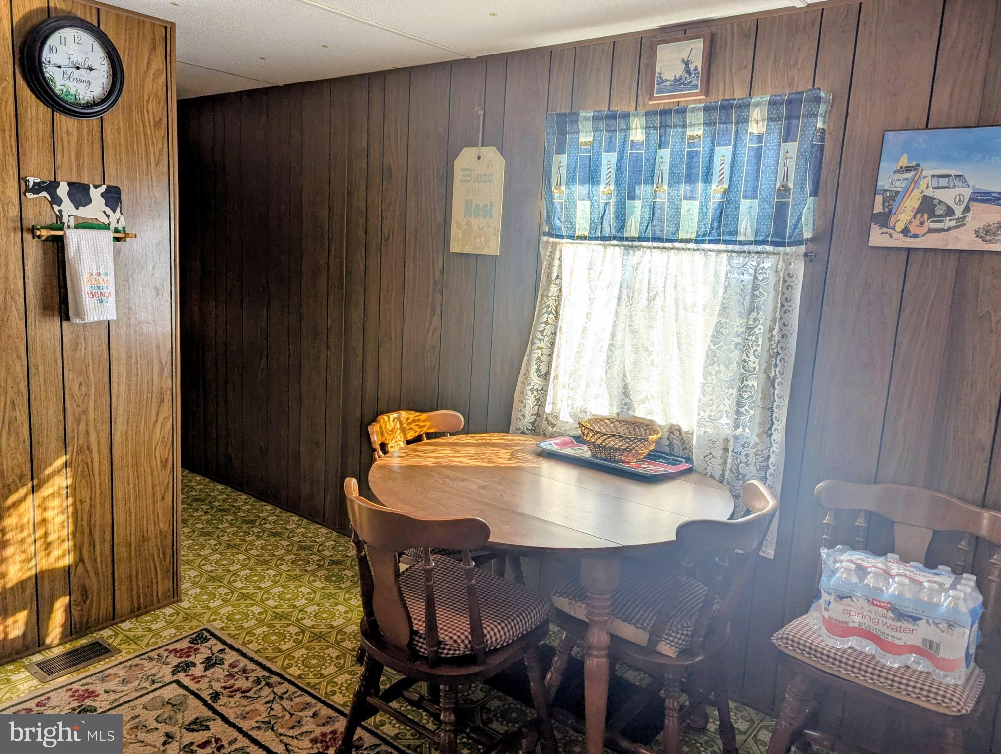33501 Grape Street Millsboro, DE 19966 - Photo 15 of 38 a dining room with furniture and window