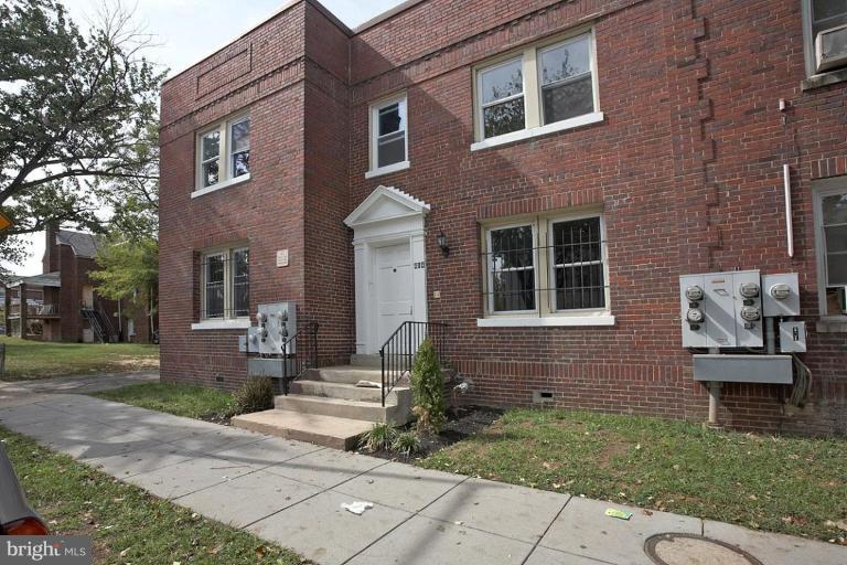 414 18th Street Northeast, Unit 4 Washington, DC 20002 - Photo 1 of 1 Exterior (Main)