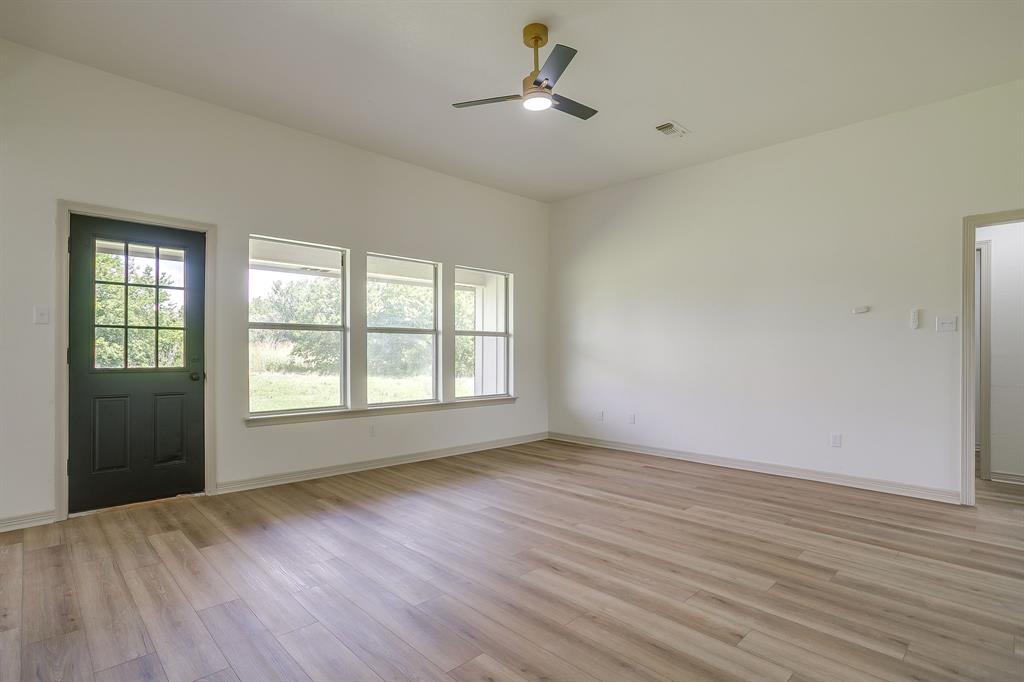 102 Meadow Ridge Avenue Venus, TX 76084 - Photo 8 of 40