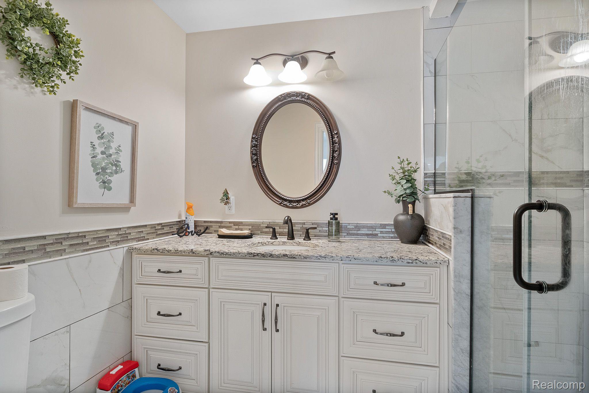 35335 Spring Hill Road Farmington, MI 48331 - Photo 19 of 48 Gallery Image 19