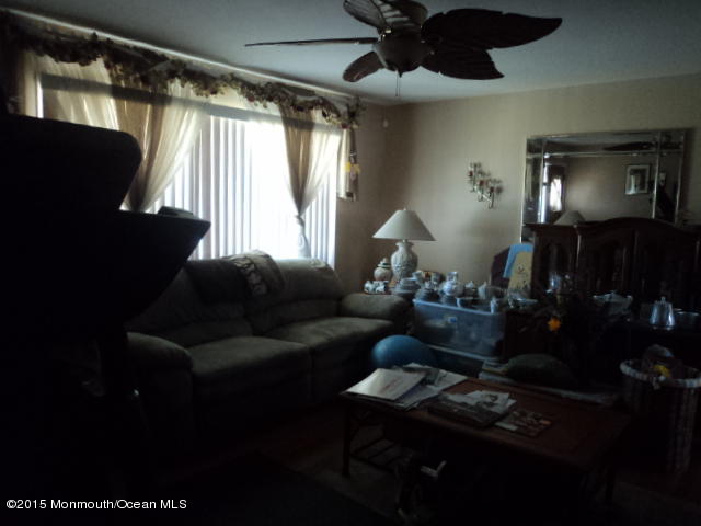 32 Orange Road Brick, NJ 08723 - Photo 2 of 12 DSC05869