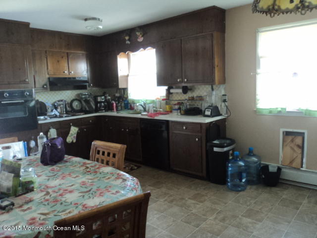 32 Orange Road Brick, NJ 08723 - Photo 6 of 12 DSC05877
