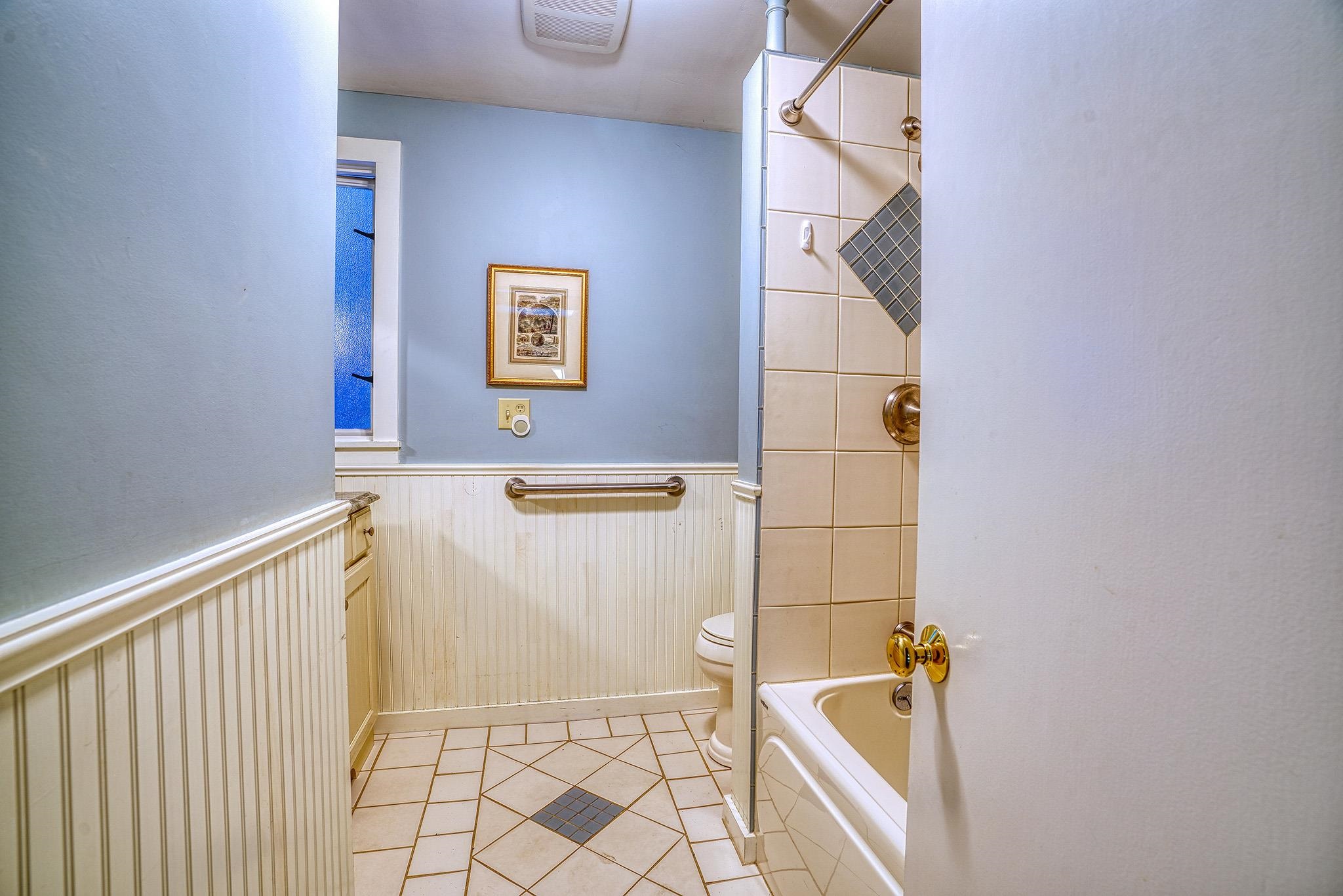 284 Main Street Jaffrey, NH 03452 - Photo 14 of 32 Gallery Image 14