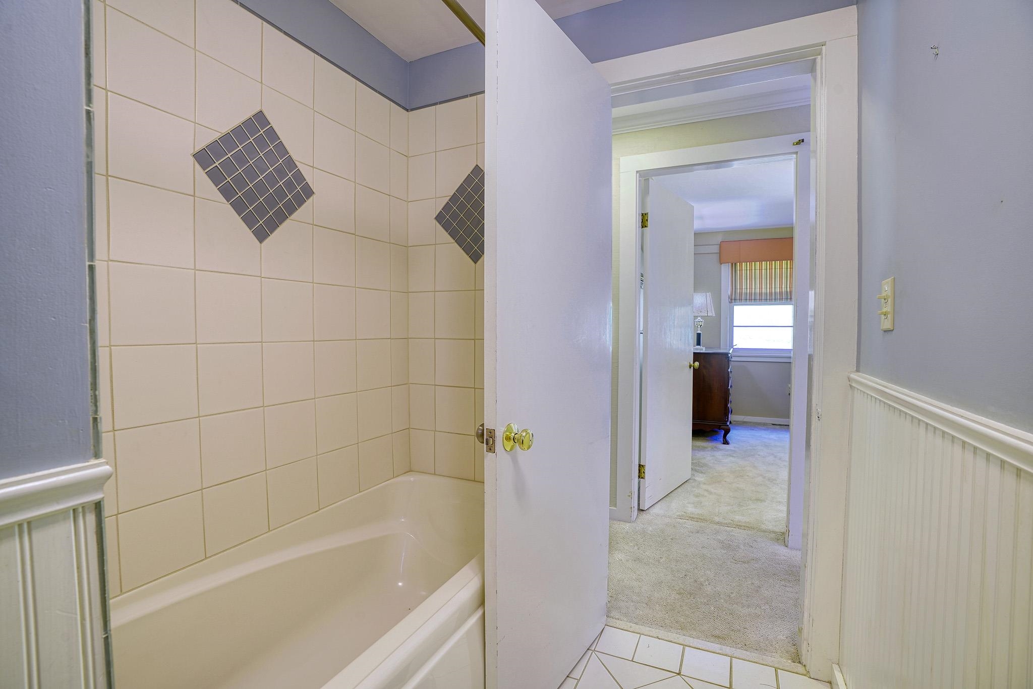 284 Main Street Jaffrey, NH 03452 - Photo 15 of 32 Gallery Image 15
