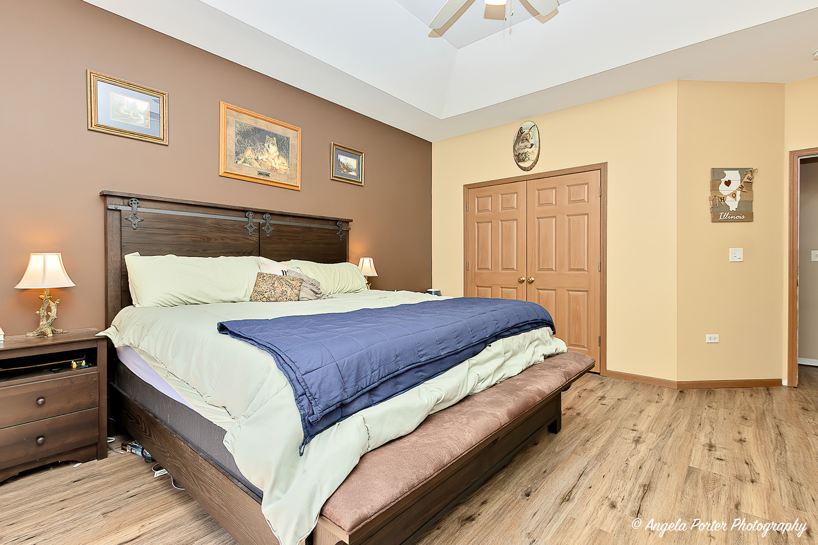 119 Eagle Point Road Fox Lake, IL 60020 - Photo 11 of 29 a bedroom with a bed and painting on the wall