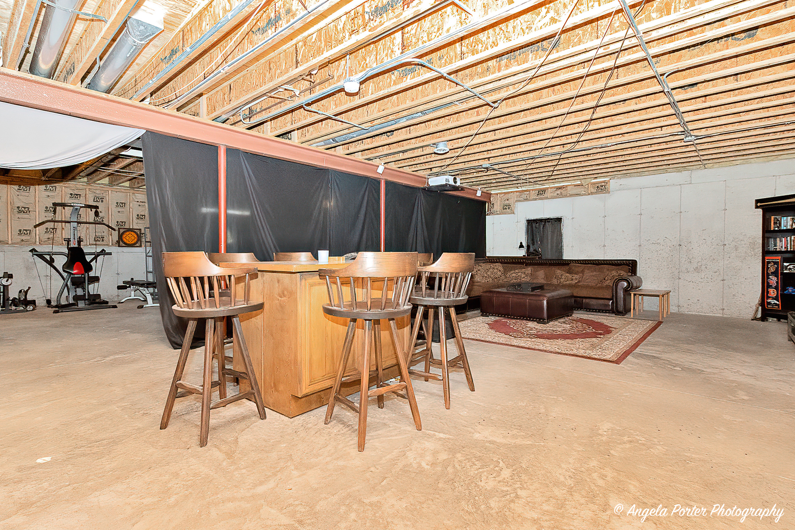 119 Eagle Point Road Fox Lake, IL 60020 - Photo 18 of 29 a patio with a table and chairs