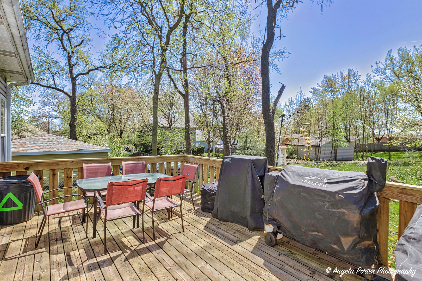 119 Eagle Point Road Fox Lake, IL 60020 - Photo 21 of 29 an outdoor space with seating