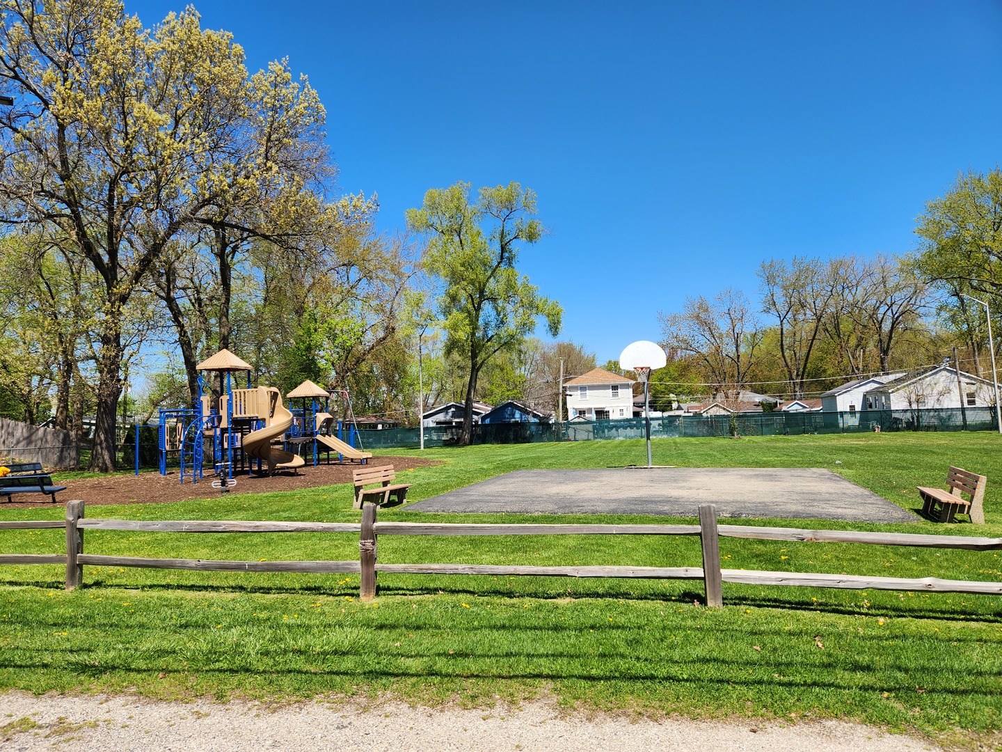 119 Eagle Point Road Fox Lake, IL 60020 - Photo 27 of 29 a view of a park with houses