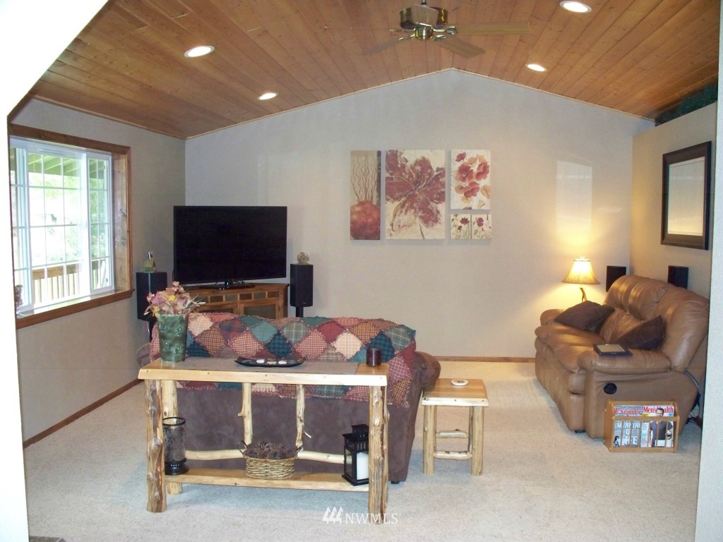 382 Cloquallum Road Elma, WA 98541 - Photo 8 of 21 Gallery Image 8