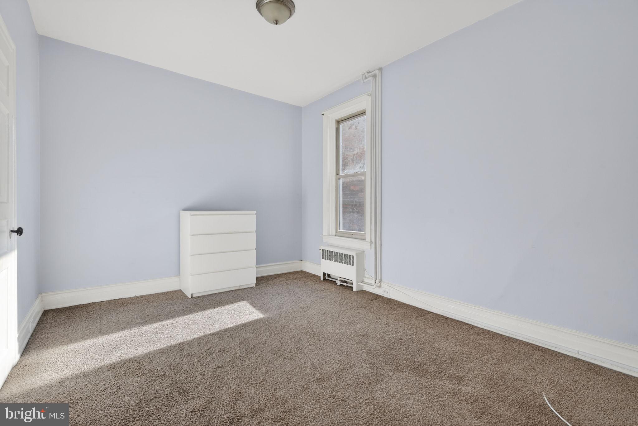 150 East Philadelphia Street York, PA 17401 - Photo 24 of 34 an empty room with windows