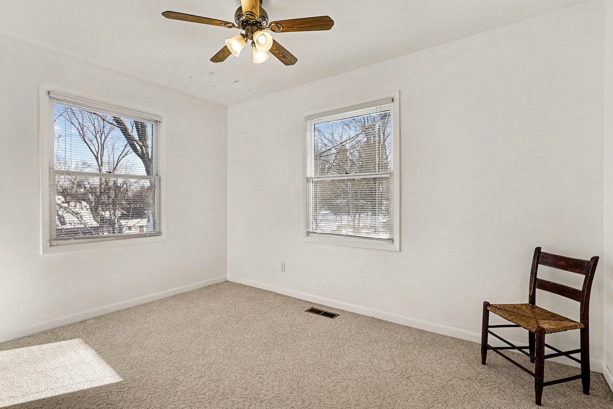 61100 Quinnesec Road Cassopolis, MI 49031 - Photo 21 of 46 BEDROOM