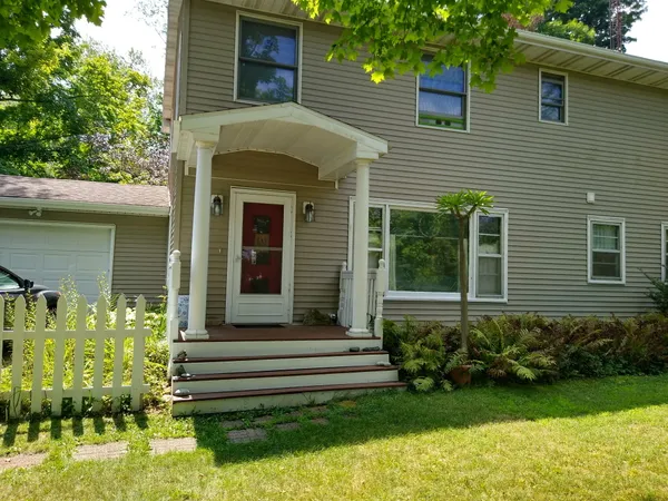 $359,000 | 61100 Quinnesec Road, Cassopolis, MI 49031