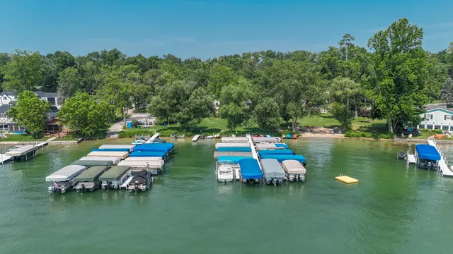 $369,000 | 61100 Quinnesec Road, Cassopolis, MI 49031