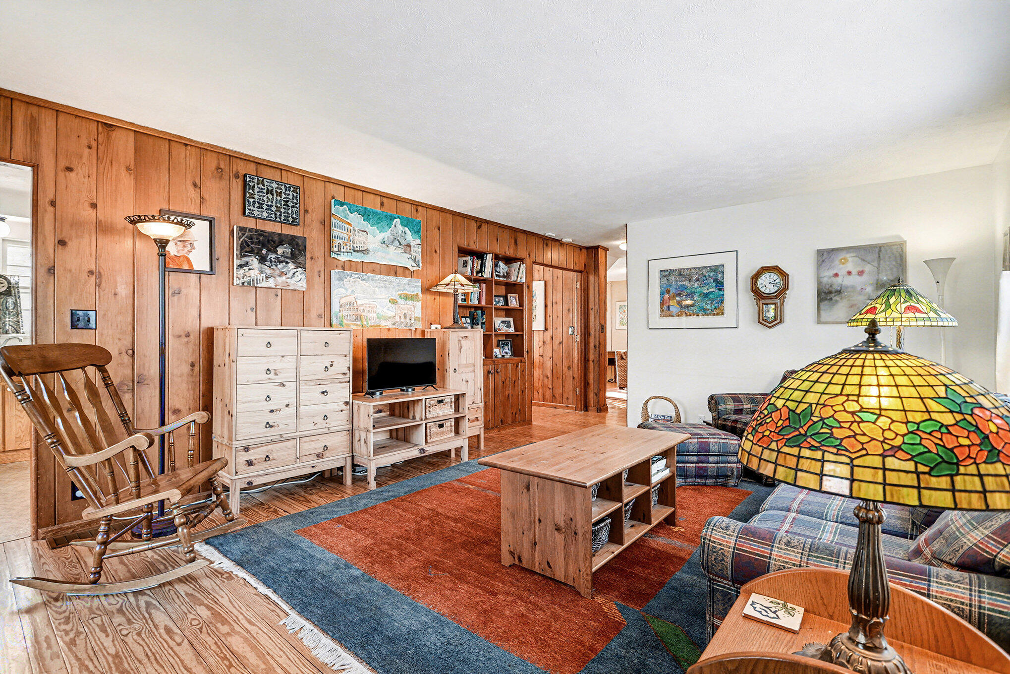 61100 Quinnesec Road Cassopolis, MI 49031 - Photo 6 of 47 LIVING ROOM