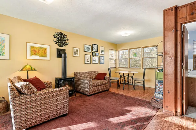 $369,000 | 61100 Quinnesec Road, Cassopolis, MI 49031