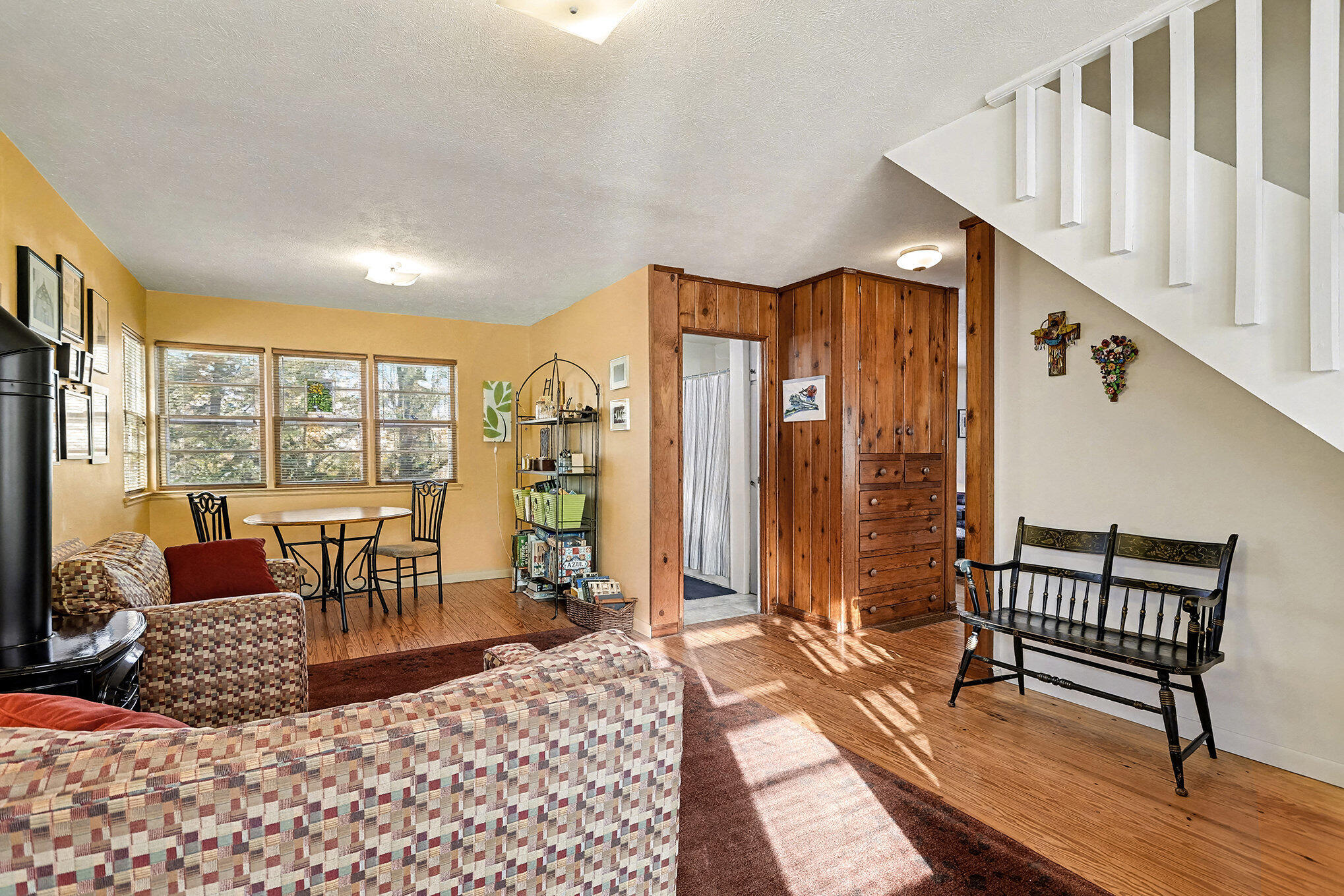 61100 Quinnesec Road Cassopolis, MI 49031 - Photo 9 of 46 FAMILY ROOM