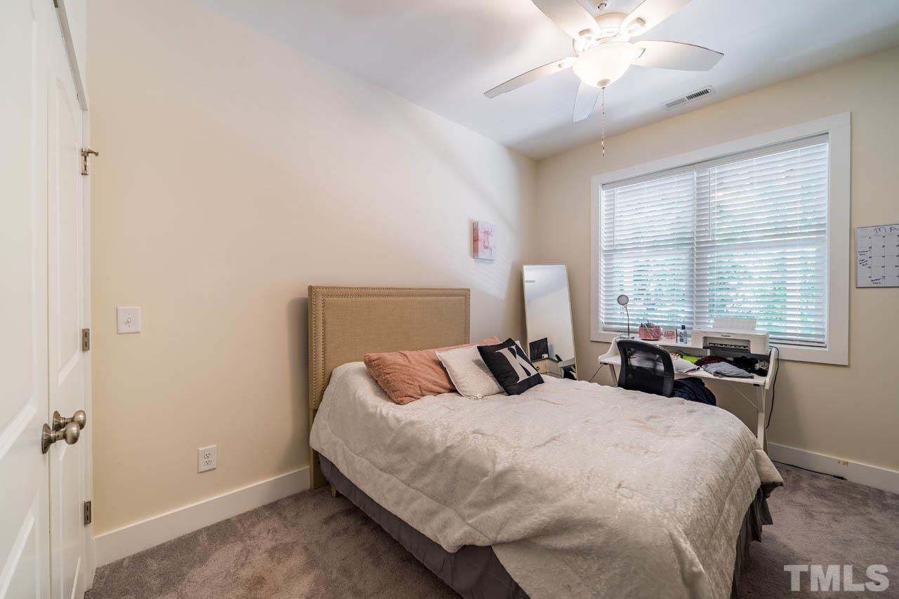 325 Smith Level Road Chapel Hill, NC 27516 - Photo 13 of 27