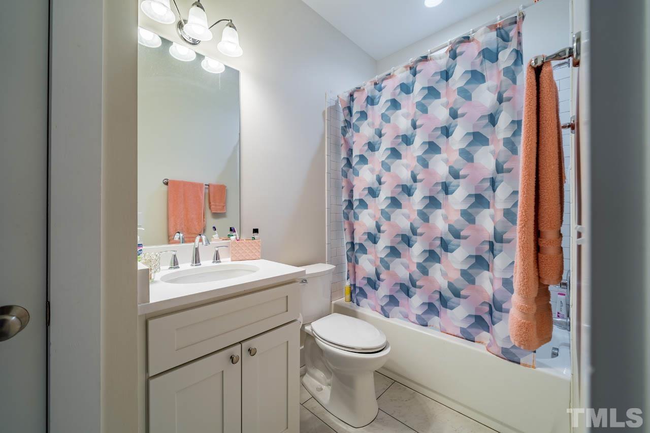 325 Smith Level Road Chapel Hill, NC 27516 - Photo 14 of 27