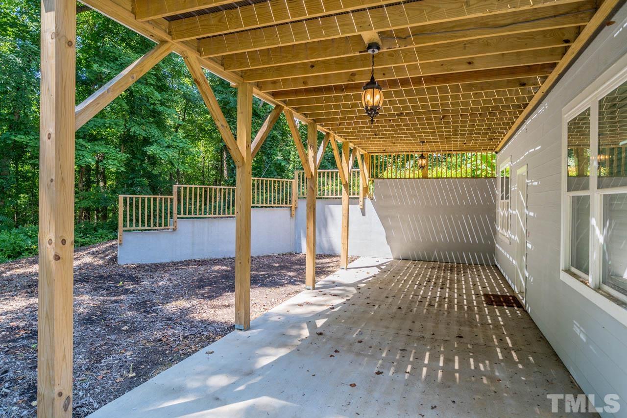 325 Smith Level Road Chapel Hill, NC 27516 - Photo 24 of 27