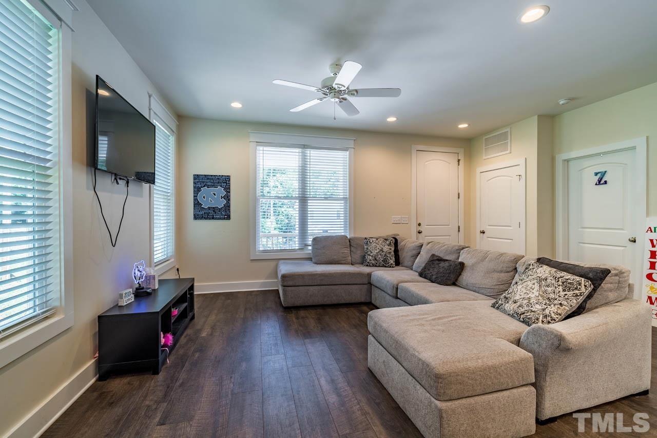 325 Smith Level Road Chapel Hill, NC 27516 - Photo 9 of 27