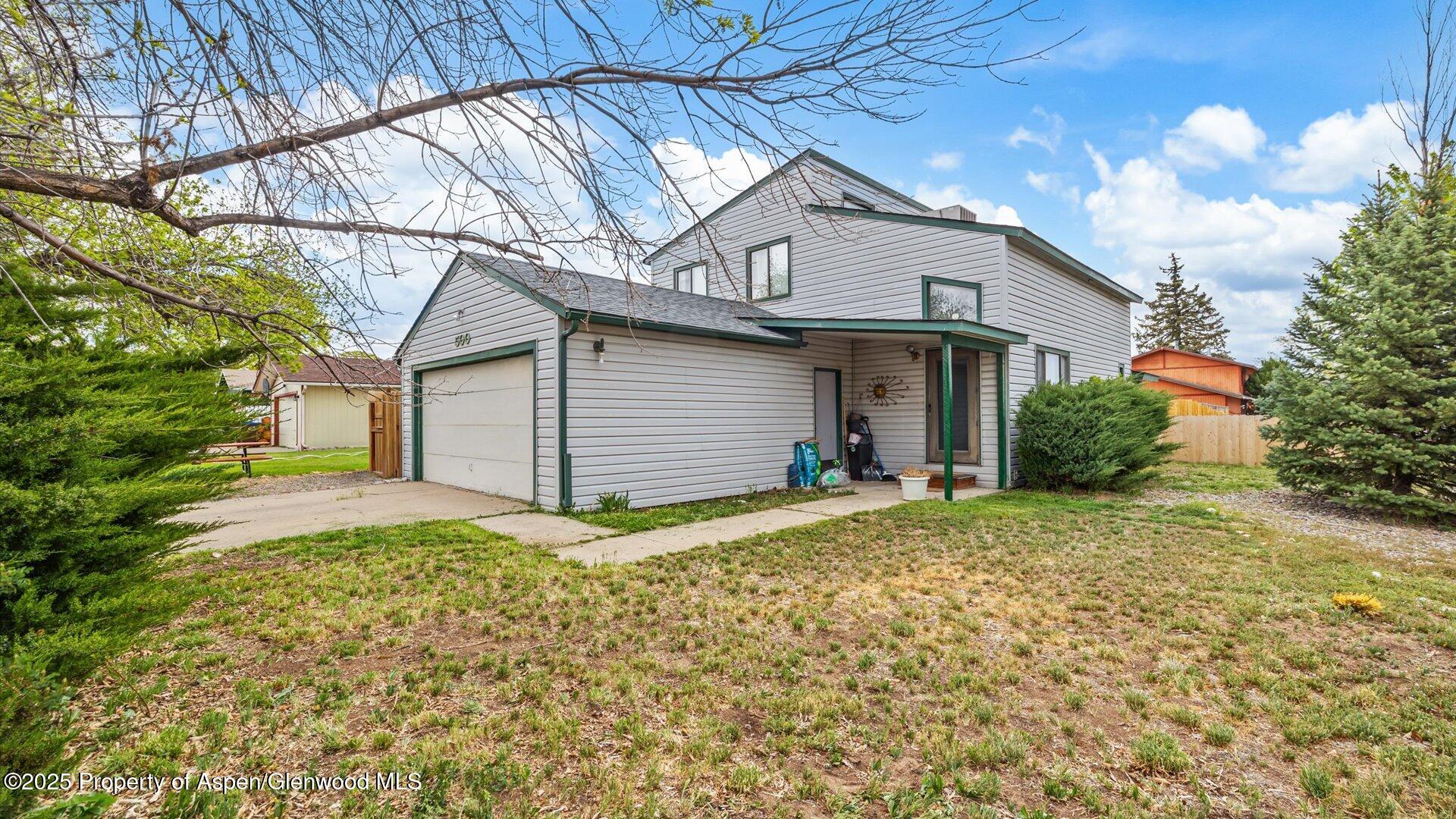 01-500 Fairway Ave-1