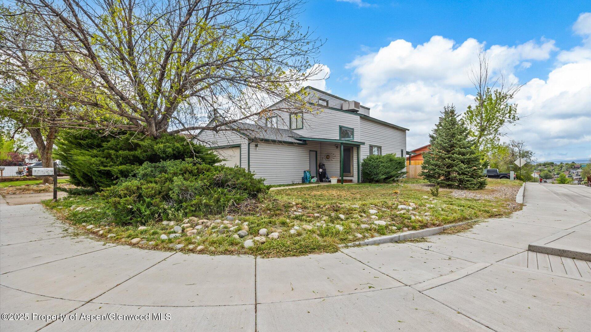 500 Fairway Avenue Rifle, CO 81650 - Photo 2 of 27 02-500 Fairway Ave-2