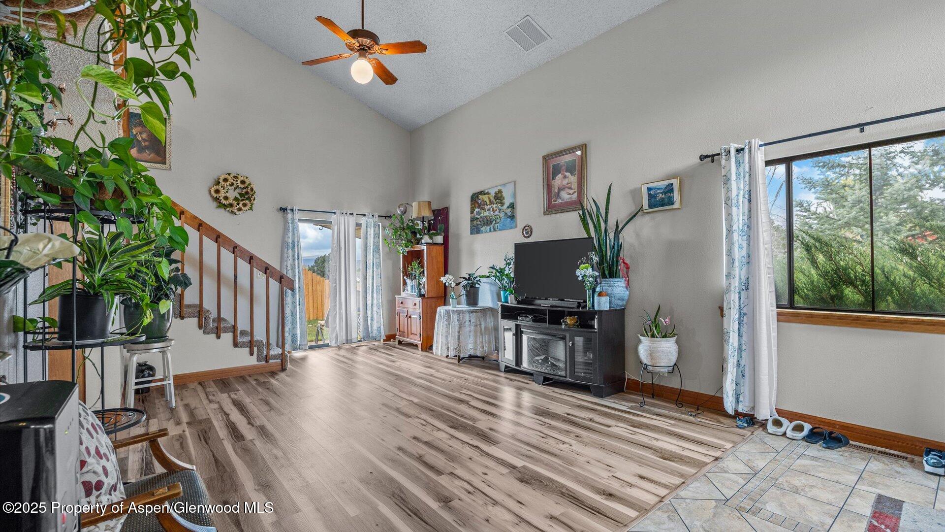 500 Fairway Avenue Rifle, CO 81650 - Photo 7 of 27 07-500 Fairway Ave-7