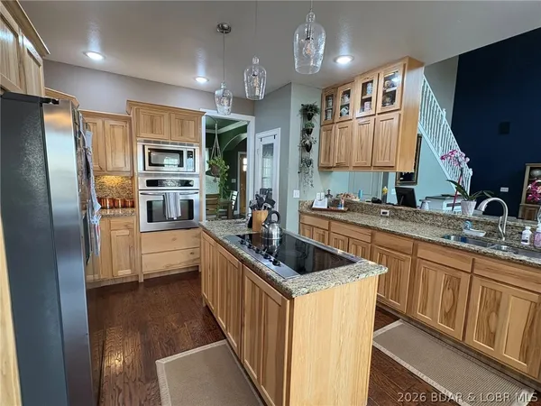 $550,000 | 226 Sweet Vly Circle, Crocker, MO 65452