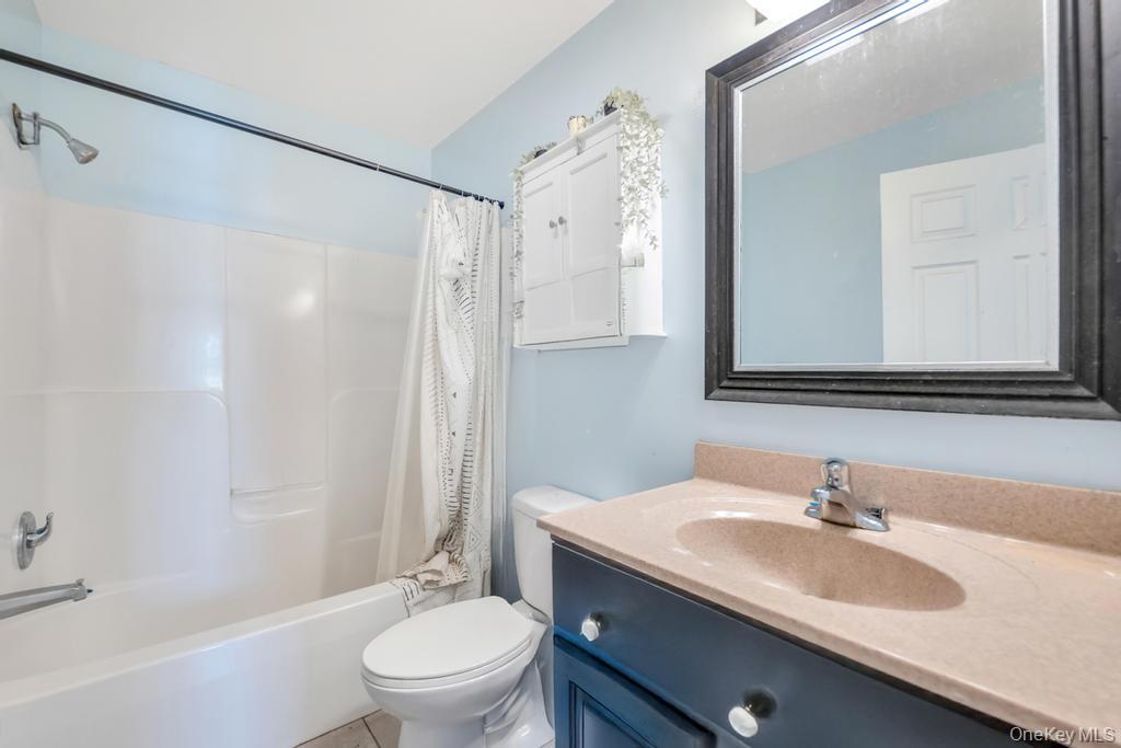49 Lester Avenue Freeport, NY 11520 - Photo 29 of 33