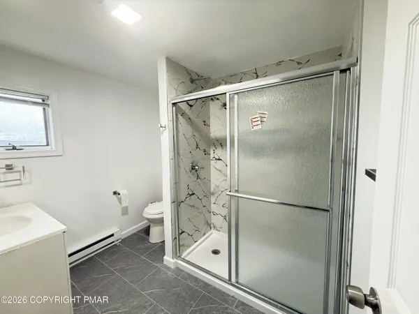 $2,100 | 735 Main Street, Unit 2, Sugar Notch, PA 18706