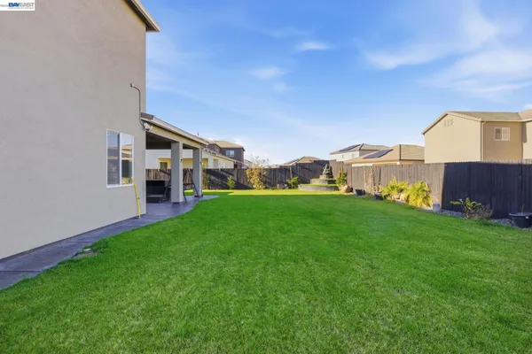 $898,500 | 2394 Bharvani Avenue, Manteca, CA 95337