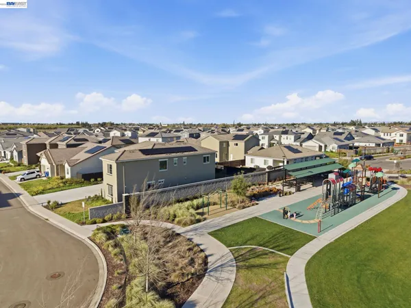 $898,500 | 2394 Bharvani Avenue, Manteca, CA 95337