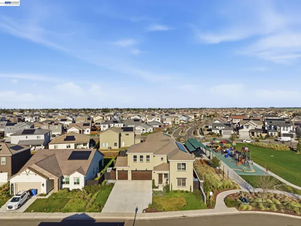 $898,500 | 2394 Bharvani Avenue, Manteca, CA 95337