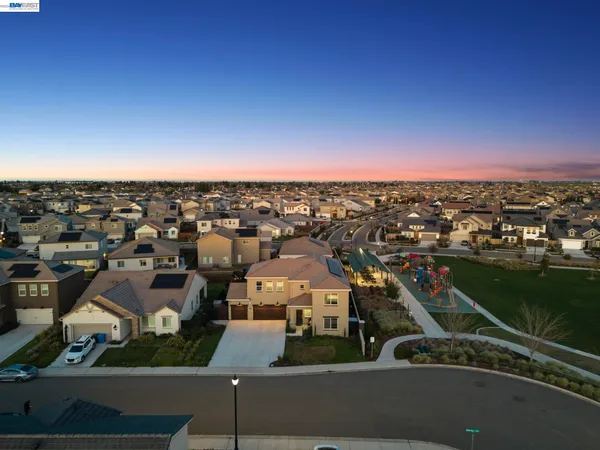 $898,500 | 2394 Bharvani Avenue, Manteca, CA 95337