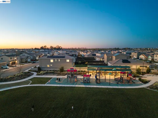 $898,500 | 2394 Bharvani Avenue, Manteca, CA 95337