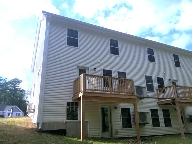$439,900 | 17 Signal Street, Unit I1, Sanford, ME 04083